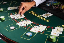 Antarmuka aplikasi mobile madrid toto menampilkan menu utama kasino langsung dan slot